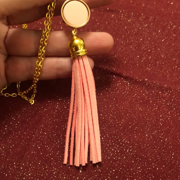 Long leather tassel necklace - Picture 2 of 2